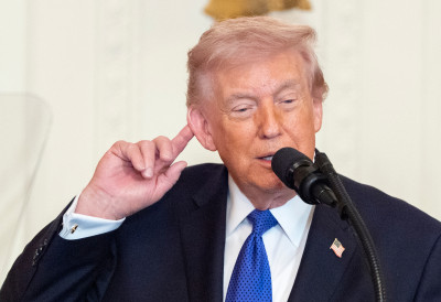 ИРАН ЖЕЛИ ДА ПРЕГОВАРА, ТРАМП ОДГОВАРА: „Прекасно је!“