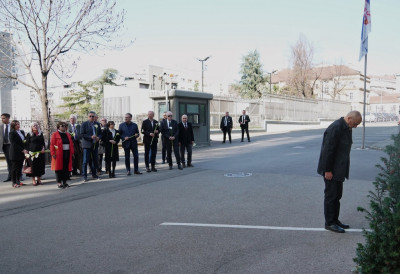 ЂИНЂИЋЕВИ САРАДНИЦИ ОДАЛИ ПОЧАСТ УБИЈЕНОМ ПРЕМИЈЕРУ "Период оздрављења Србије прекинут пре 23 године"