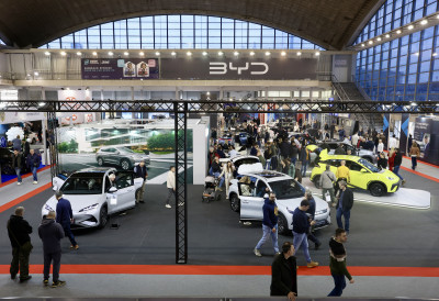 МОЖЕ ЛИ ПРОСЕЧАН СРБИН ДА ПРИУШТИ НОВ АУТО? Ни најјефтинији четвороточкаши нису за сваког ЕВО ЦЕНА!