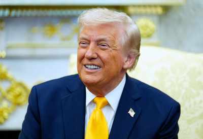 НАФТА МОРА ПРЕЖИВЕТИ РАТ, ОСТАЛО КАКО БУДЕ Трамп: Рекао сам Нетањахуу да престане да напада иранске енергетске објекте