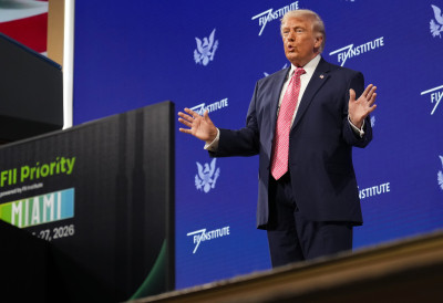 АМЕРИКАНЦИ СЕ СПРЕМАЈУ ЗА КОПНЕНУ ОФАНЗИВУ Чека се Трампово одборење за НОВУ ФАЗУ РАТА У ИРАНУ