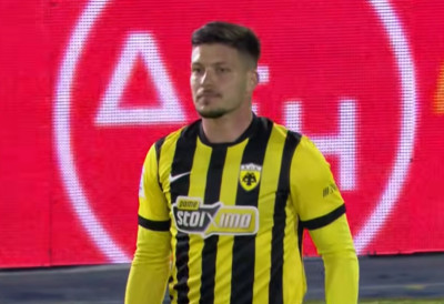 ЈОВИЋ ДАО ГОЛ, ПА СА ЗАВОЈЕМ НА ГЛАВИ НАСТАВИО МЕЧ: Убедљив тријумфа АЕК-а