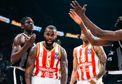 КОШАРКАШИ ЦРВЕНЕ ЗВЕЗДЕ БОЉИ ОД ПАРТИЗАНА У ДЕРБИЈУ АБА ЛИГЕ Јаго и Батлер срушили црно-беле