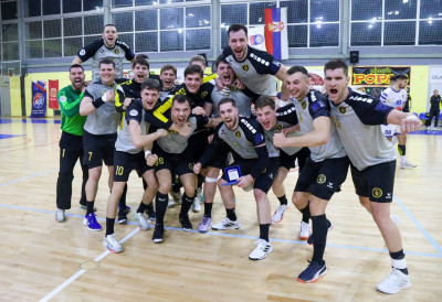 РУКОМЕТАШИ ЈУГОВИЋА ПОКЛЕКЛИ ПРОТИВ ДИНАМА: Добар утисак упркос поразу