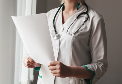 ПРВИ ДАН БОЛОВАЊА МОГАО БИ БИТИ НЕПЛАЋЕН Послодавци траже драстичну меру, запослени шокирани