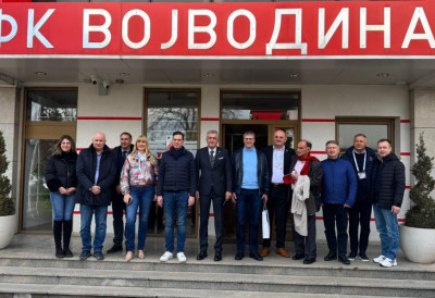 ДЕЛЕГАЦИЈА НИЖЊЕГ НОВГОРОДА У СЦ „ВУЈАДИН БОШКОВ“: Потврда братства градова и најава ближе сарадње два клуба