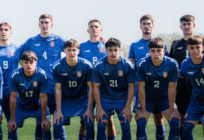 (ВИДЕО) НЕСТВАРАН ГОЛ ЦВЕТКОВИЋА: Са пола терена шокирао Енглезе и прокрчио Србији пут до победе