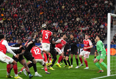 БАЈЕР ЛЕВЕРКУЗЕН И АРСЕНАЛ РЕМИЗИРАЛИ у првом мечу осмине финала Лиге шампиона