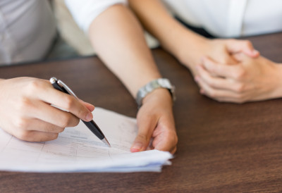 ИМАТЕ ПРАВО НА БЕСПЛАТНОГ АДВОКАТА! Ево ко може да добије правну помоћ о ТРОШКУ ДРЖАВЕ и где се подносе ЗАХТЕВИ