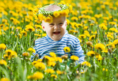 БЕБЕ РОЂЕНЕ У МАРТУ СУ ПОСЕБНЕ! Наука открива шест разлога зашто је то тако