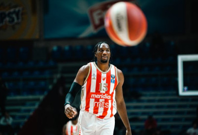 ЦРВЕНА ЗВЕЗДА ОСЛАБЉЕНА У АТИНИ: Ебукa Изунду није отпутовао на дуел са Панатинаикосом