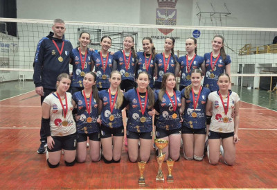 ОДБОЈКАШИЦЕ ЈЕДИНСТВА БЕЗ ПРЕМЦА: Старопазовчанке првакиње Војводине
