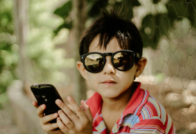 КАЗНЕ ОД 100.000 ДО МИЛИОН ДИНАРА Нове мере за школе, али и за РОДИТЕЉЕ! Ево шта би могао да донесе нови закон у Србији