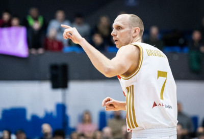 КОШАРКАШИ ЦРВЕНЕ ЗВЕЗДЕ ПРЕЖИВЕЛИ ВИТОРИЈУ Продужетак и велика победа црвено-белих