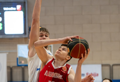 У НЕВРЕМЕ ПРЕКИНУТА СЕРИЈА НОВОСАДСКИХ КОШАРКАША Младост опомена пред Хелиос