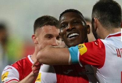 ПОБЕДОМ У КРАГУЈЕВЦУ НОВОСАЂАНИ ОДРЖАЛИ КОРАК СА ПАРТИЗАНОМ: Кад је најтеже – Џон Мери