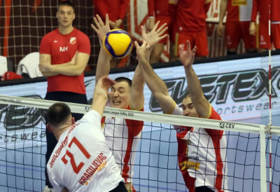 ОДБОЈКАШИ ВОЈВОДИНЕ ГОСТУЈУ ПАРТИЗАНУ У СУПЕРЛИГИ: По репризу из Спенса