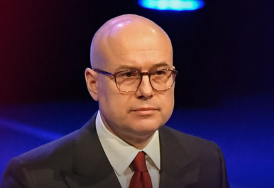 (ВИДЕО) ЖЕСТОКА ПОРУКА ЛИДЕРА СНС ВУЧЕВИЋА О ОПОЗИЦИОНИМ КАНДИДАТИМА У КУЛИ: Чудни неки студенти на блокадерској листи!