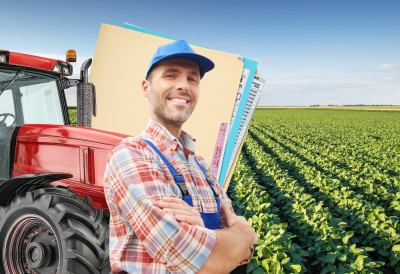 ПАОРИМА КРЕДИТИ И БЕЗ КАМАТЕ! Стижу јефитни зајмови пољопривредницима, министар потписао уговоре