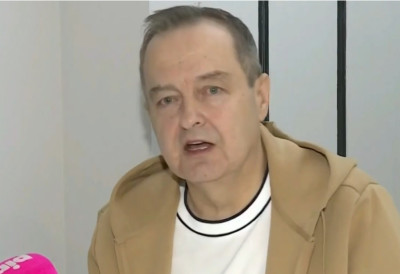 "УСПЕО САМ ДА ПРЕЖИВИМ" Министар Дачић укључио се путем видео линка у Арену: Ево шта је поручио присутнима!