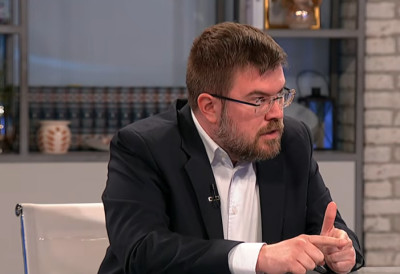 (ВИДЕО) "ПАЈТИЋ НЕ СМЕ ДА СЕ ПОЈАВИ У КУЛИ, А ВОДИ КАМПАЊУ БЛОКАДЕРИМА" Предраг Рајић открио ко све стоји иза блокадерске листе у бачкој општини, а ево и шта је поручио Куљанима!