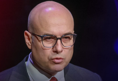 "БИТАНГЕ ВИТЛАЈУ ПИШТОЉИМА И ПРЕТЕ ГРАЂАНИМА" Лидер СНС Вучевић о бруталним блокадерским претњама: Одговараће сви који врше насиље, људи не треба да брину!