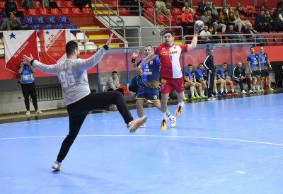 РУКОМЕТАШИ ДУБОЧИЦЕ ПРЕКИНУЛИ ПОБЕДНИЧКИ НИЗ ВОЈВОДИНЕ: Вицешампиони поклекли, али шанса за пол позицију и даље постоји