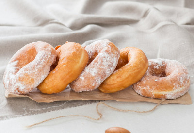 "СРБИ ЗА СРБЕ" ПРИКУПЉАЈУ НОВАЦ У ДВА ВРШАЧКА СЕЛА "Крофна из блока" на Врбицу, Банаћани се масовно одазивају хуманитаној помоћи- Ово су сви детаљи