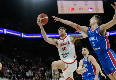 ТУРЦИ НЕРЕШИВ ПРОБЛЕМ ЗА СРПСКЕ КОШАРКАШЕ Алимпијевићева чета немоћна и у Истанбулу
