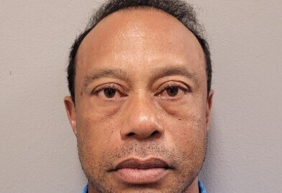 ТАЈГЕР ВУДС ПУШТЕН УЗ КАУЦИЈУ после хапшења због сумње на вожњу под дејством лекова