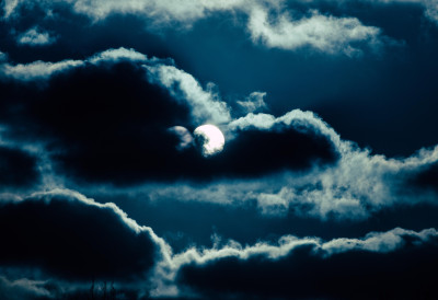 ЗА САДА СУВО Током вечери и ноћи умерено до потпуно облачно ЕВО КАДА СТИЖУ ВЕЋЕ КИШЕ