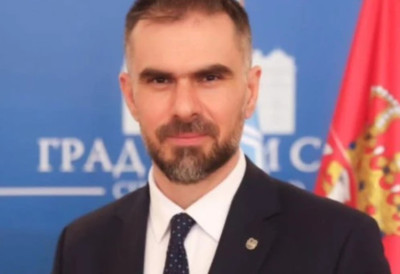 ГРАДОНАЧЕЛНИК ЖАРКО МИЋИН РАСКРИНКАО МАРИНИКИНЕ ЛАЖИ Милош Вучевић би требало да је тужи за клевету, много пута је доказано правила лажне конструкције и измишљотине