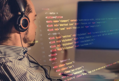 ПРЕДСЕДНИК СРБИЈЕ ДАНАС ПРИСУСТВУЈЕ ПУШТАЊУ У РАД НОВОГ СУПЕРКОМПЈУТЕРА Вучић у Државном дата центру у Крагујевцу у ком податке чувају светски ИТ гиганти