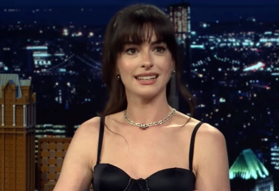 Магазин ”Пипл” изабрао НАЈЛЕПШУ ЖЕНУ НА СВЕТУ! Глумица омиљена у Србији однела победу: Критиковали је али већина верује у заслужен тријумф