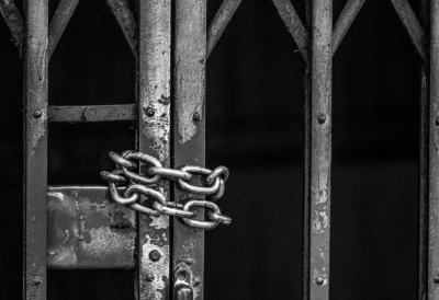 НЕОБИЧНА РАЗМЕНА ЗАРОБЉЕНИКА Руски научник и супруга руског војника за молдавске обавештајце