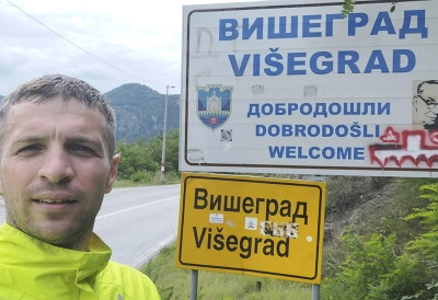 ХУМАНИТАРНА АКЦИЈА БИЦИКЛИСТЕ МИЛАНА МИЋУНОВИЋА Затворски чувар прикупља помоћ за бебе са срчаном маном