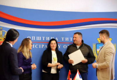 ДОДЕЉЕНА КУЋА ЧЕТВОРОЧЛАНОЈ ПОРОДИЦИ У ШАЈКАШУ Калаковићи решили стамбено питање