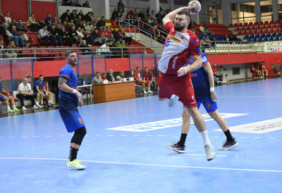 РУКОМЕТНИ ВИЦЕШАМПИОНИ СРБИЈЕ СИГУРНИ У КИКИНДИ: Сторуки Арсенић и расположени Срдановић