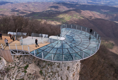 (ФОТО) ОВО НИЈЕ КАЊОН КОЛОРАДА - ОВО ЈЕ СРБИЈА Спектакуларни стаклени видиковац који одузима дах ускоро у функцији