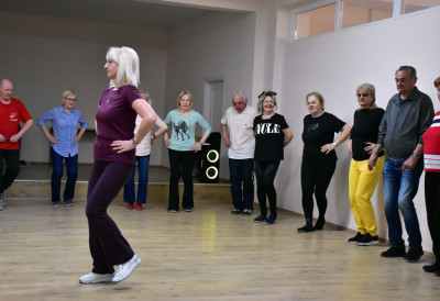 Фолклор за најстарије као лек за душу, брише године и чува традицију НОВА СЕКЦИЈА ГРАДСКЕ ОРГАНИЗАЦИЈЕ ПЕНЗИОНЕРА НОВИ САД