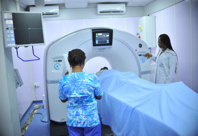 БРОЈ ОБОЛЕЛИХ ОД РАКА У БРИТАНИЈИ ДОСТИГАО РЕКОРДАН НИВО Преко 400.000 нових пацијената годишње