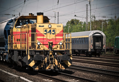 ИСКЛИЗНУЋЕ ВОЗА У АУСТРИЈИ ИЗАЗВАЛО ТРАНСПОРТНИ КОЛАПС Хиљаде путника заглављено БЛОКИРАН ПУТ КА ИТАЛИЈИ