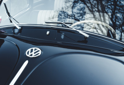 ШОК У АУТОМОБИЛСКОЈ ИНДУСТРИЈИ Фолксваген драстично смањује производњу и УКИДА ДЕСЕТИНЕ ХИЉАДА РАДНИХ МЕСТА