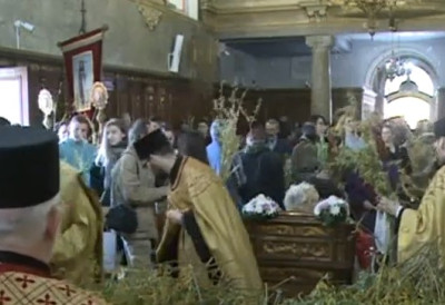 ДА НЕ КРЕНЕ ПО ЗЛУ На ЛАЗАРЕВУ СУБОТУ једну ствар никако НЕ УНОСИТЕ у кућу! Према НАРОДНИМ ВЕРОВАЊИМА, ОВО не треба радити