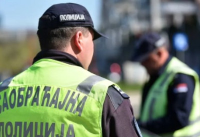 ЗАМАЛО ФАТАЛНО! Човек се пожалио на БОЛОВЕ И ГРУДИМА и ВРТОГЛАВИЦУ Саобраћајци га сместа превезли до најближе болнице: У ТАКВИМ ТРЕНУЦИМА НЕМА ПРОЦЕДУРЕ