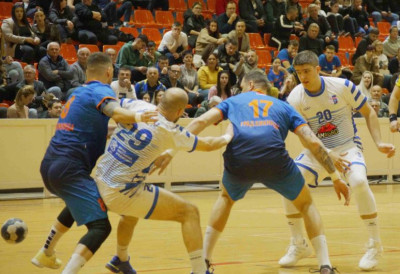 КАЋКИ РУКОМЕТАШИ ГОСТУЈУ НА ЈУГУ СРБИЈЕ: Победа за мирне снове