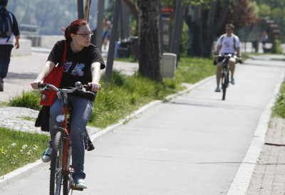 БИЦИКЛИСТИЧКА СЕЗОНА ЈЕ ПОЧЕЛА Важно је добро припремити своје двоточкаше ЕВО КОЛИКО МОРАТЕ ИЗДВОЈИТИ ЗА СЕРВИС