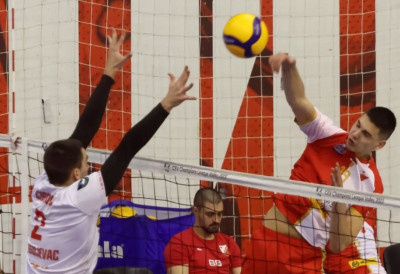 ВОША ИЗГУБИЛА НА ПОЧЕТКУ ФИНАЛНЕ СЕРИЈЕ ПЛЕЈ-ОФА: Без брејка у Крагујевцу, снаге само за сет