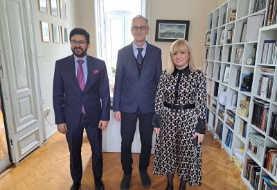 У „ПРОМЕТЕЈУ” ПРЕДСТАВЉЕН ПРЕВОД РГ ВЕДЕ НА СРПСКИ ЈЕЗИК Древни одјеци су пронашли нови глас