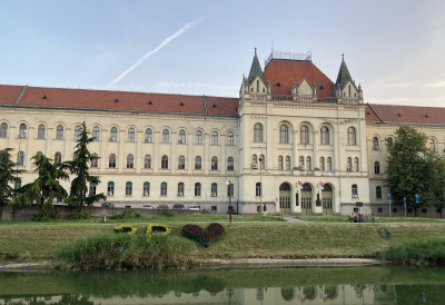 ЗРЕЊАНИНАЦ КРИВ ЗА ПЉАЧКУ ЗЛАТАРЕ У ЧЕШКОЈ Окривљеном три године затвора и да врати скоро 2,8 милиона динара